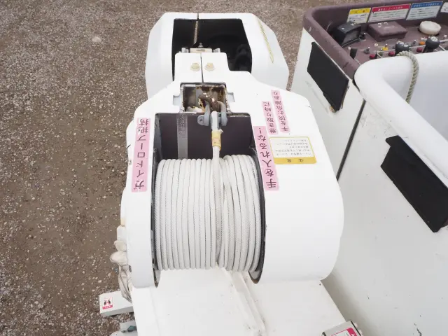 いすゞ エルフ PB-NKR81AN(2WD)の写真32
