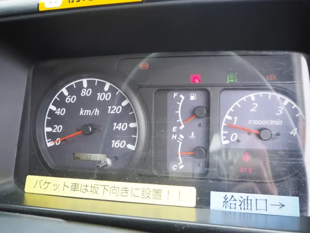 いすゞ エルフ PB-NKR81AN(2WD)の写真48