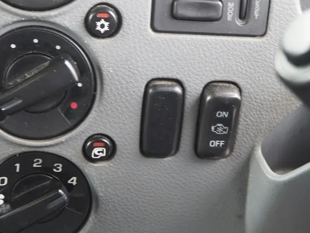 三菱 ファイター LKG-FK72FZ(2WD)の写真44