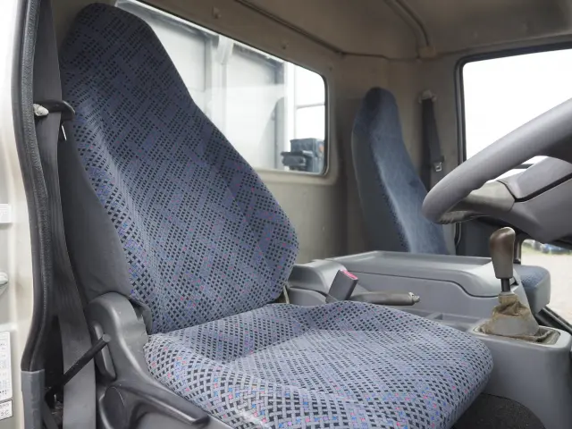 三菱 ファイター PDG-FK71F(2WD)の写真42