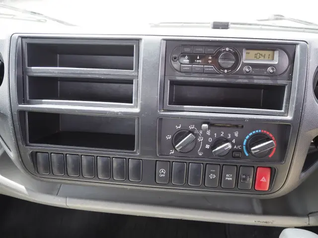 日野 デュトロ TPG-XZU710M(2WD)の写真41