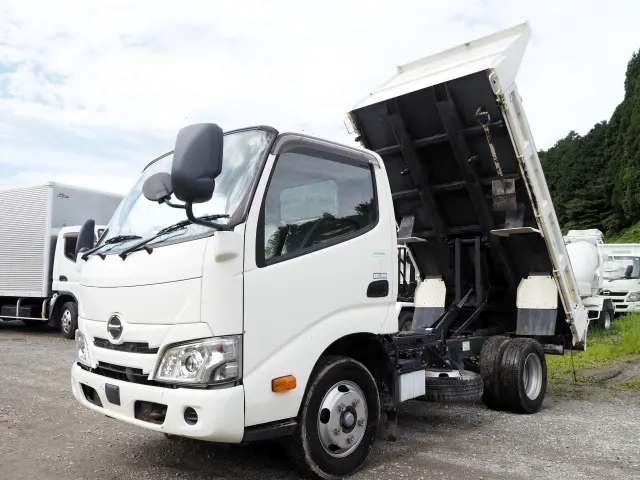 日野 デュトロ 2RG-XZC600T(2WD)の写真1