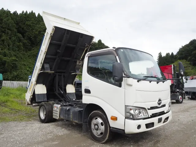 日野 デュトロ 2RG-XZC600T(2WD)の写真6