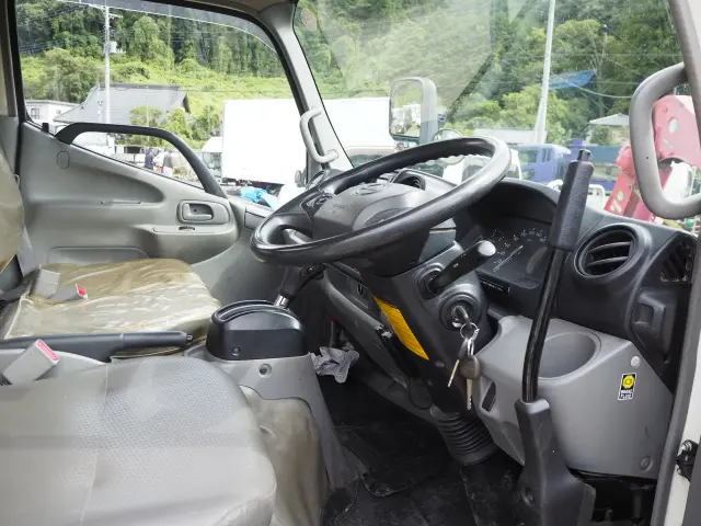 日野 デュトロ 2RG-XZC600T(2WD)の写真40