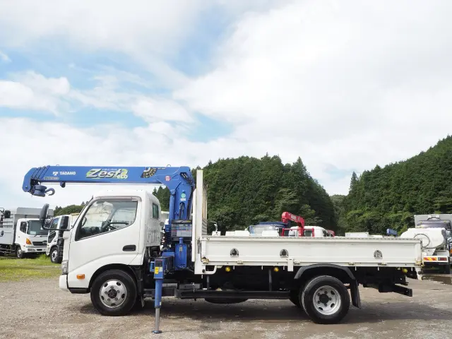 日野 デュトロ TKG-XZU695M(4WD)の写真2