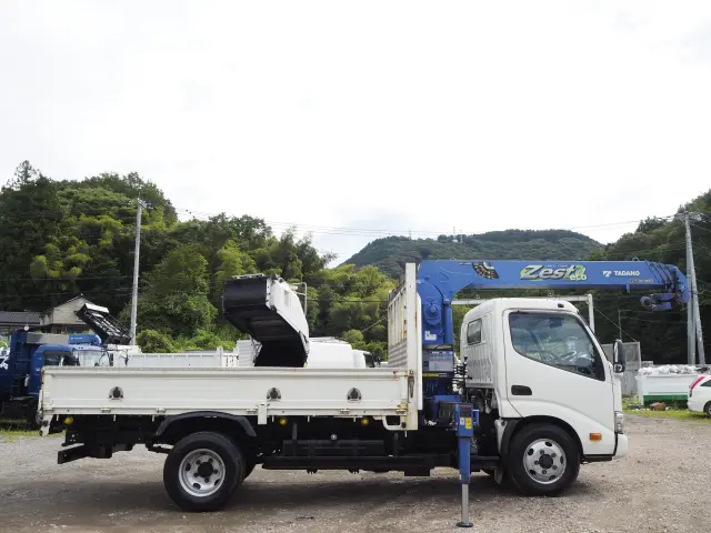 日野 デュトロ TKG-XZU695M(4WD)の写真6