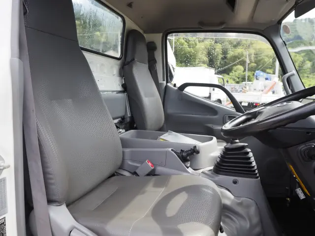 日野 デュトロ TKG-XZU695M(4WD)の写真39