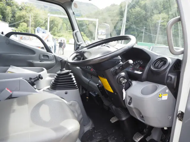 日野 デュトロ TKG-XZU695M(4WD)の写真41