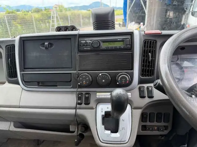 三菱 キャンター 2PG-FEBS0(2WD)の写真44
