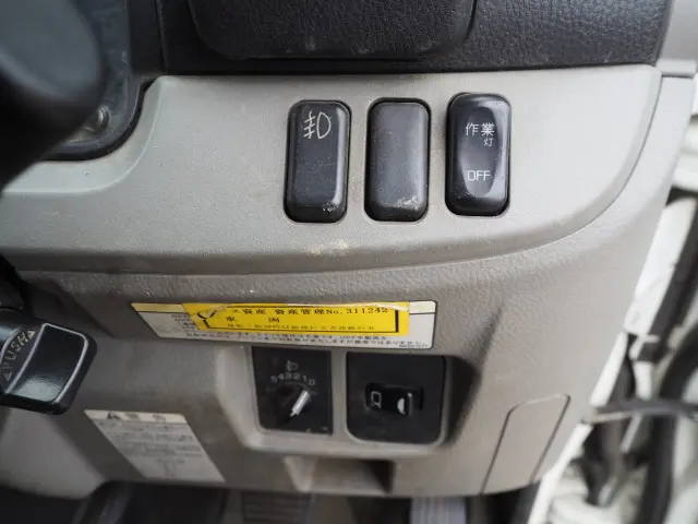 三菱 キャンター 2PG-FEBS0(2WD)の写真48