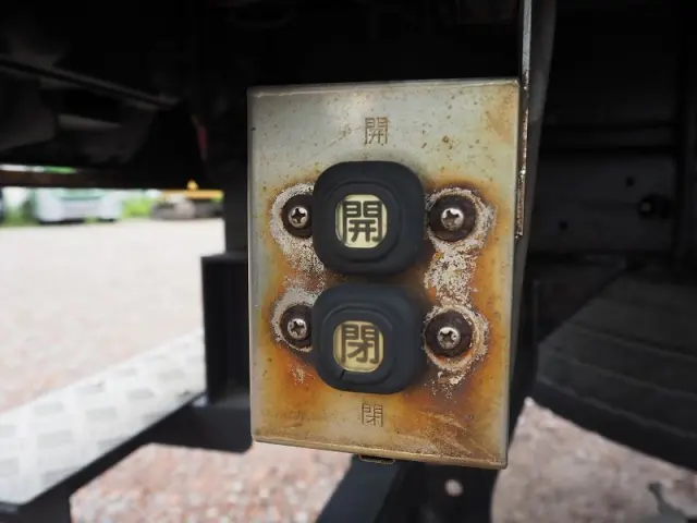 日産 アトラス PB-AKR81AN(2WD)の写真18