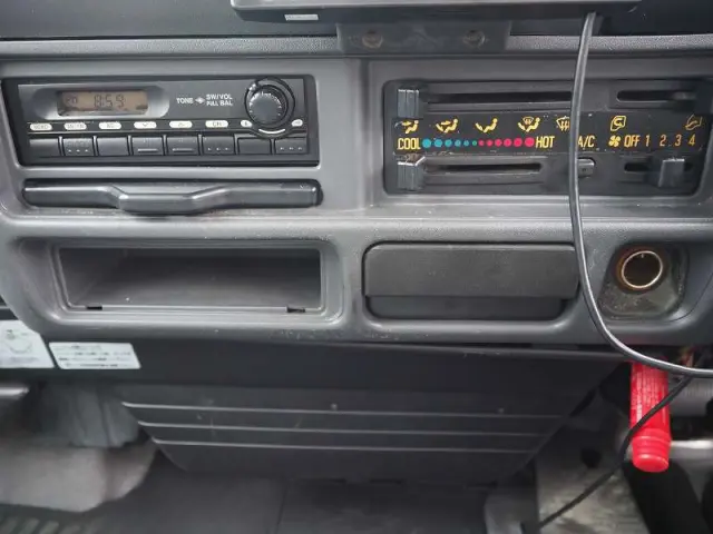 日産 アトラス PB-AKR81AN(2WD)の写真48
