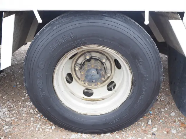 いすゞ フォワード KK-FRR35G4S(2WD)の写真24
