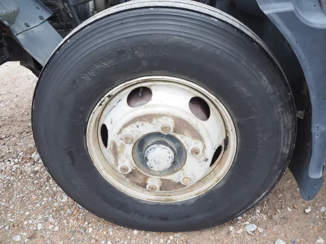 いすゞ フォワード KK-FRR35G4S(2WD)の写真32
