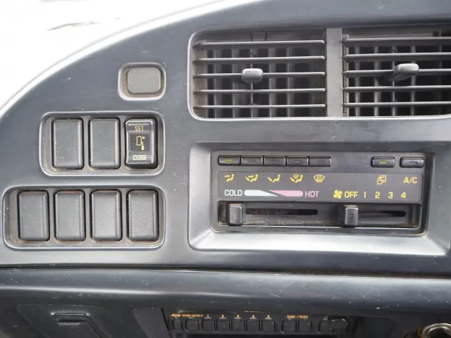 いすゞ フォワード KK-FRR35G4S(2WD)の写真45