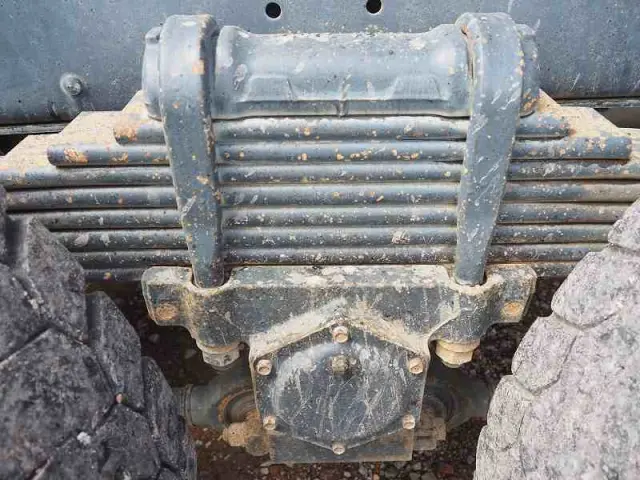 UD クオン QKG-CW5XL(6x4)の写真31