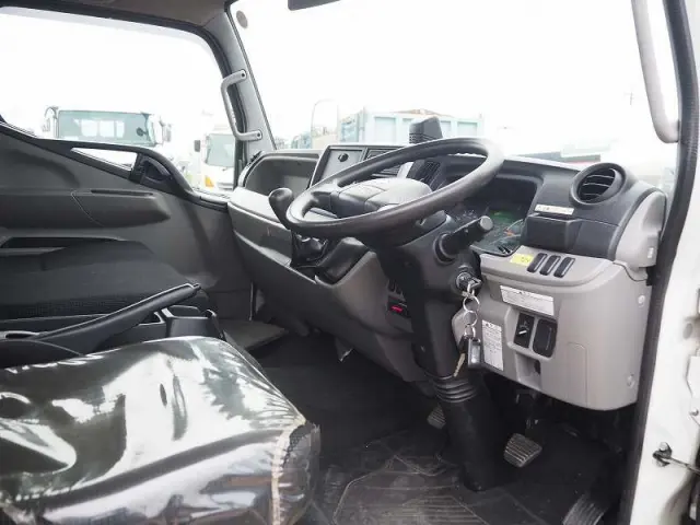 三菱 キャンター TPG-FEB50(2WD)の写真41