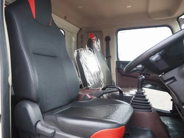 日野 レンジャー 2KG-FD2ABA(2WD)の写真40