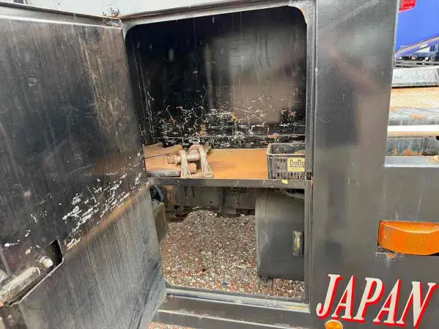 UD コンドル BDG-PK37C(2WD)の写真10