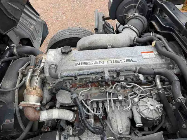 UD コンドル BDG-PK37C(2WD)の写真40