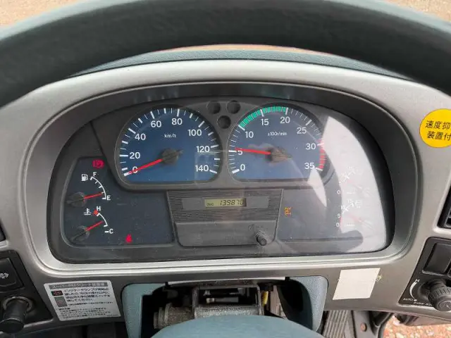 UD コンドル BDG-PK37C(2WD)の写真48