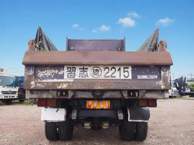 いすゞ フォワード LKG-FTR90S2(2WD)の写真4