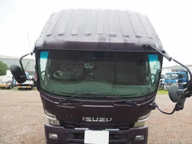 いすゞ フォワード LKG-FTR90S2(2WD)の写真9