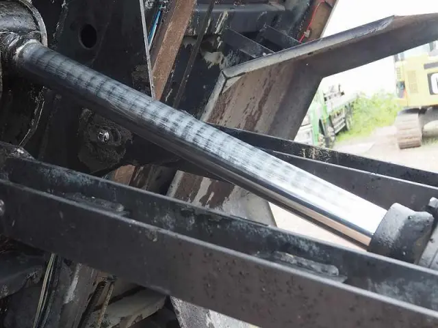 いすゞ フォワード LKG-FTR90S2(2WD)の写真13