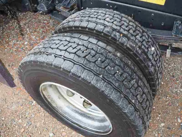 いすゞ フォワード LKG-FTR90S2(2WD)の写真31