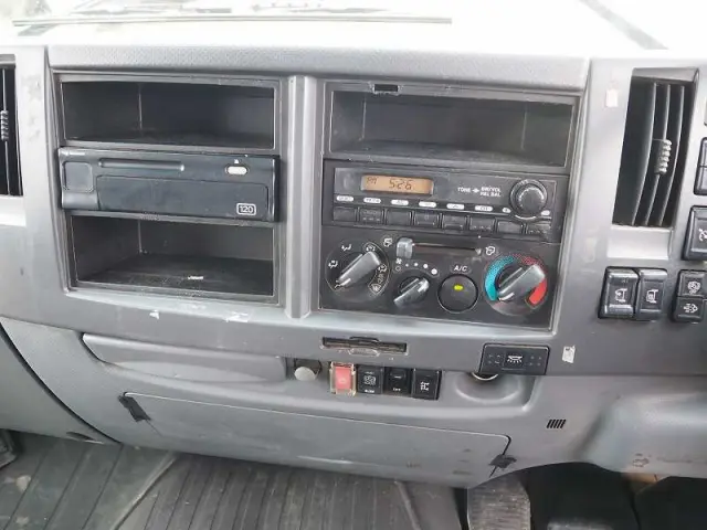 いすゞ フォワード LKG-FTR90S2(2WD)の写真44