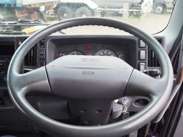 いすゞ フォワード LKG-FTR90S2(2WD)の写真50