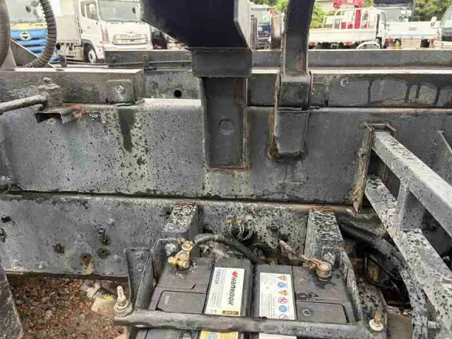 いすゞ フォワード PDG-FVZ34U2(6x4)の写真17