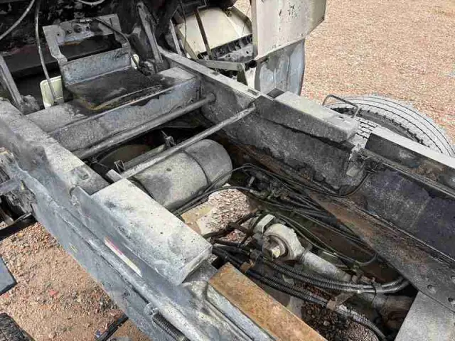 いすゞ フォワード PDG-FVZ34U2(6x4)の写真24