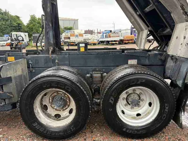 いすゞ フォワード PDG-FVZ34U2(6x4)の写真26