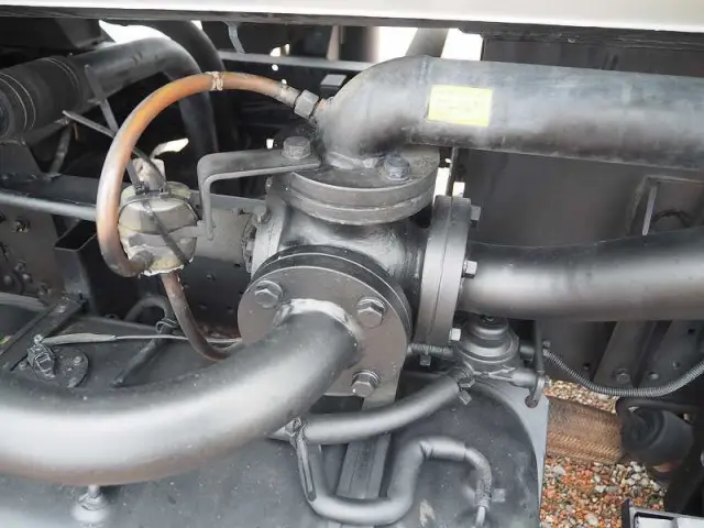 いすゞ エルフ SKG-NKR85YN(2WD)の写真14