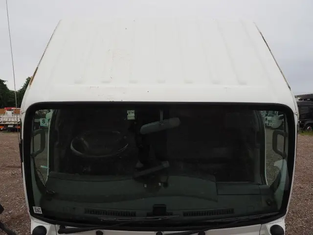 いすゞ エルフ SKG-NKR85YN(2WD)の写真38