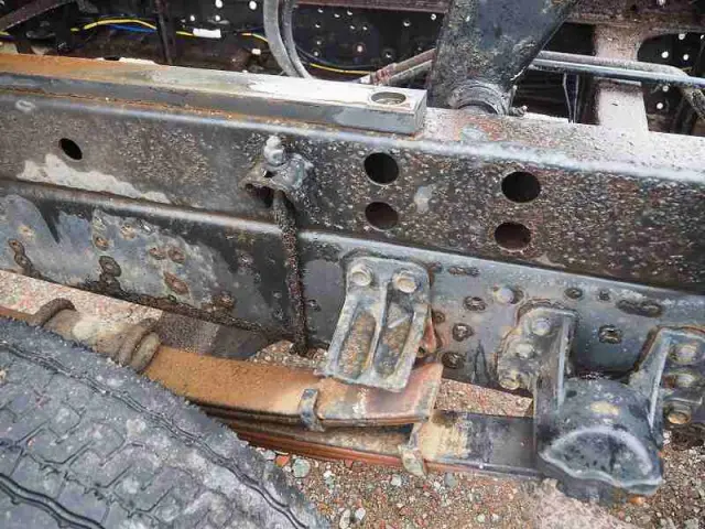 いすゞ フォワード TKG-FRR90S2(2WD)の写真16