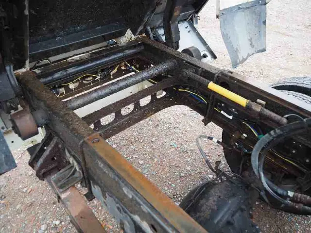 いすゞ フォワード TKG-FRR90S2(2WD)の写真22