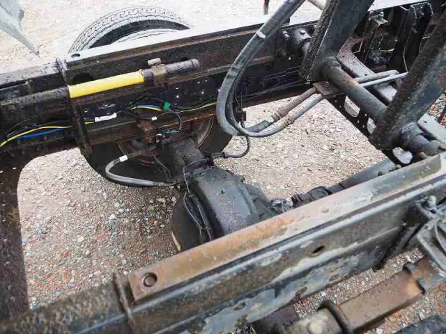 いすゞ フォワード TKG-FRR90S2(2WD)の写真23