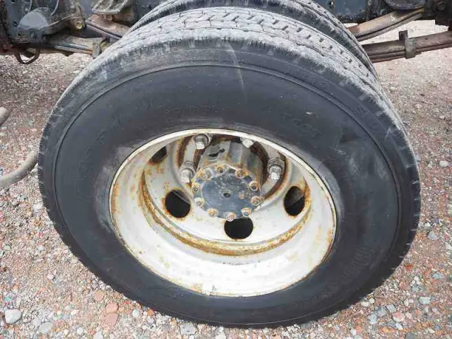 いすゞ フォワード TKG-FRR90S2(2WD)の写真32