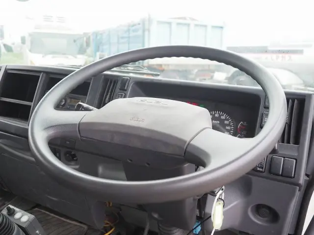 いすゞ フォワード TKG-FRR90S2(2WD)の写真42