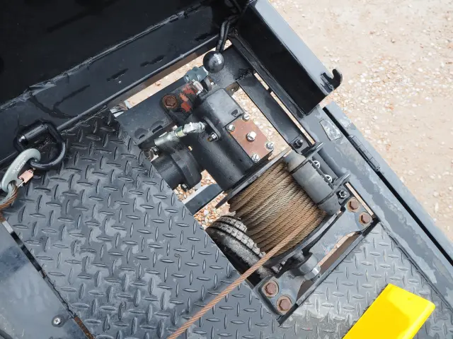 いすゞ エルフ BKG-NJR85A(2WD)の写真38