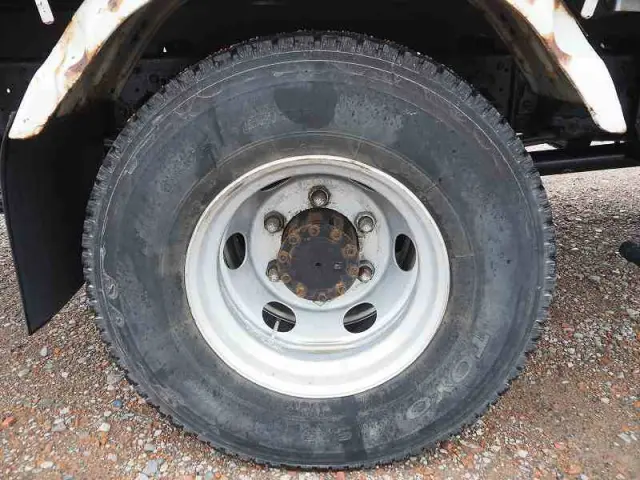 いすゞ フォワード TKG-FRR90S1(2WD)の写真24