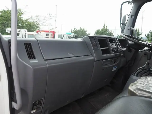 いすゞ フォワード TKG-FRR90S1(2WD)の写真39
