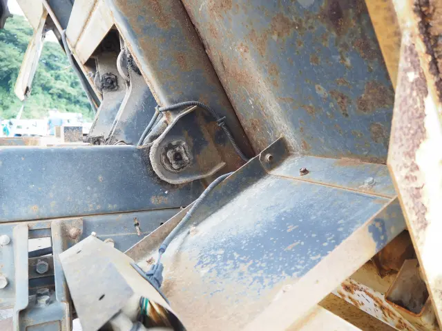 いすゞ フォワード TKG-FRR90S1(2WD)の写真28