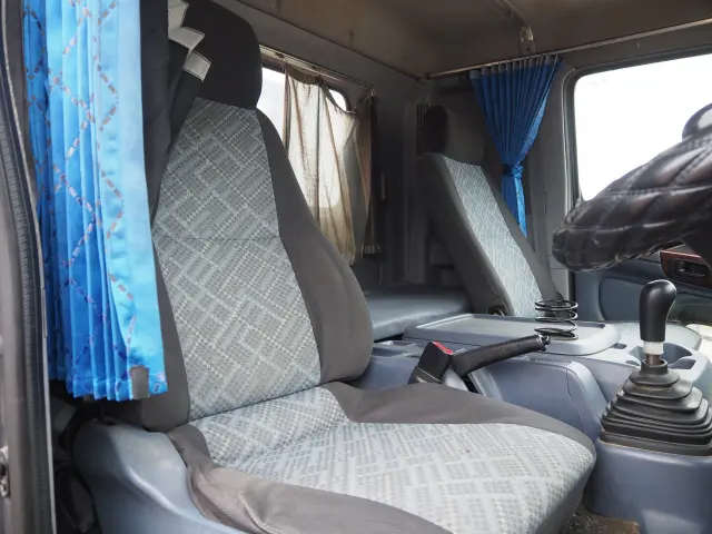 日野 レンジャー PB-FD8JLFA(2WD)の写真40