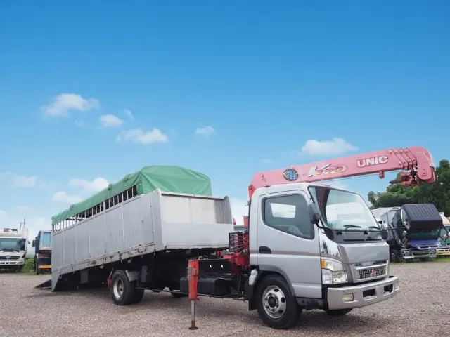 三菱 キャンター KK-FE83DJZ(2WD)の写真7