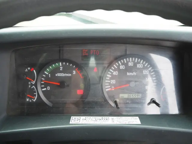 いすゞ フォワード QKG-FVZ34U2(6x4)の写真49
