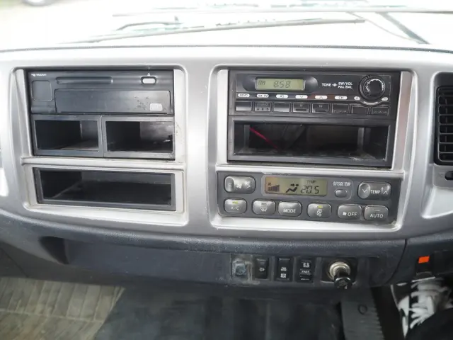 日野 レンジャー LKG-FJ7JDAA(2WD)の写真45