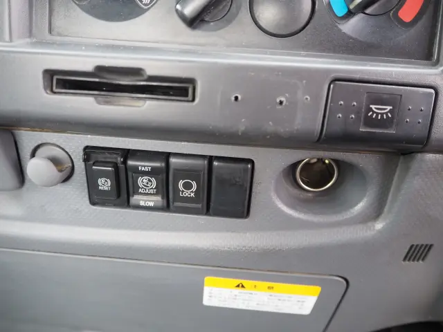いすゞ フォワード PKG-FSR90S2(2WD)の写真47